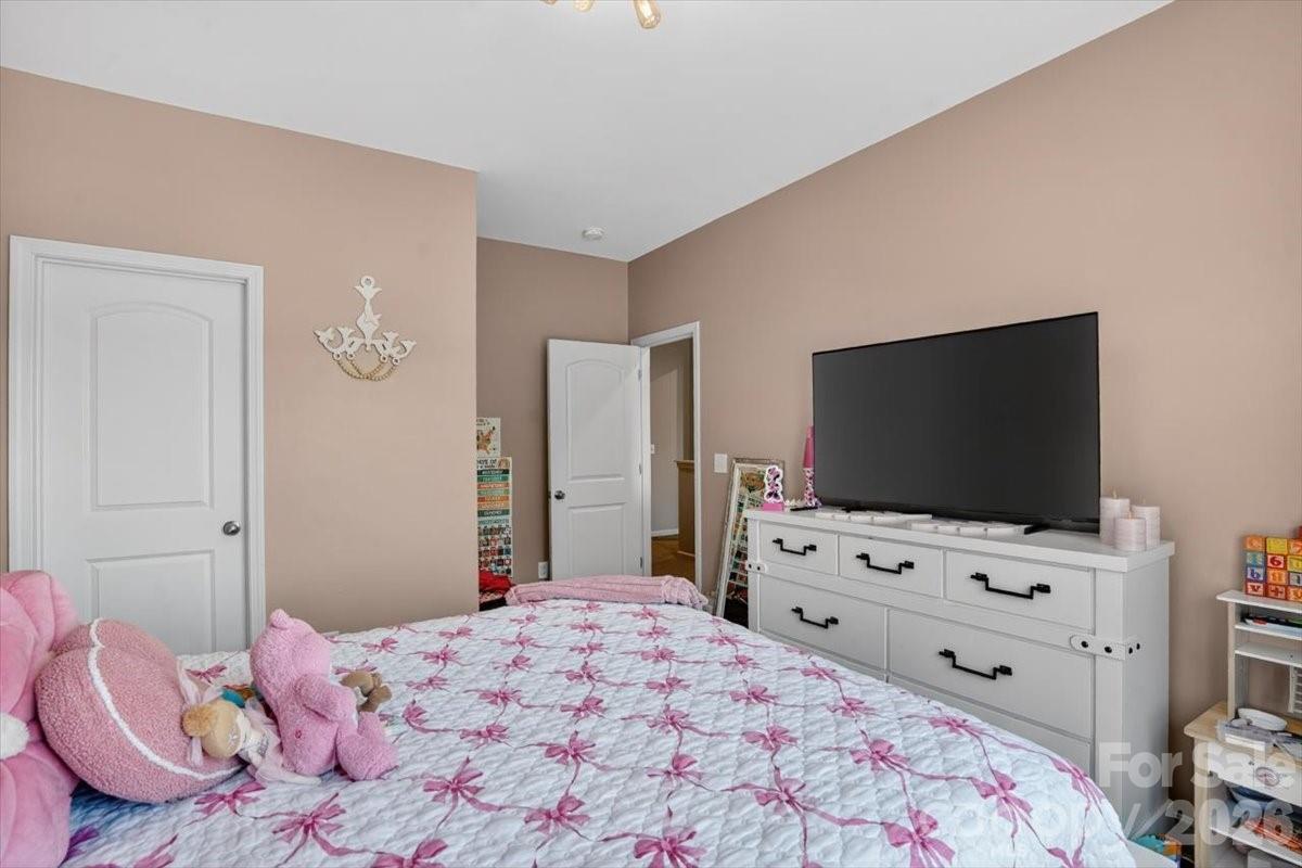 Pleasant Oaks - Residential