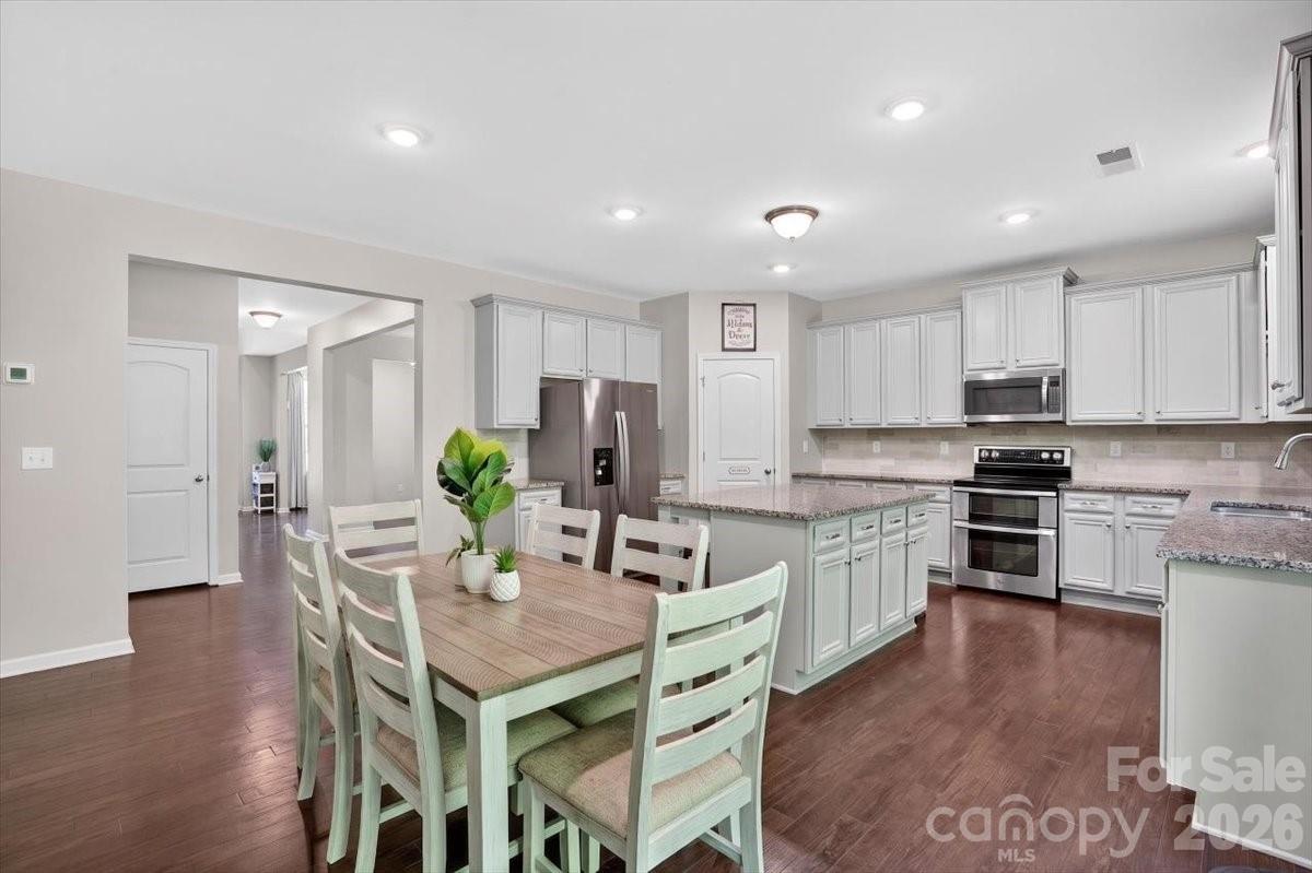 Pleasant Oaks - Residential