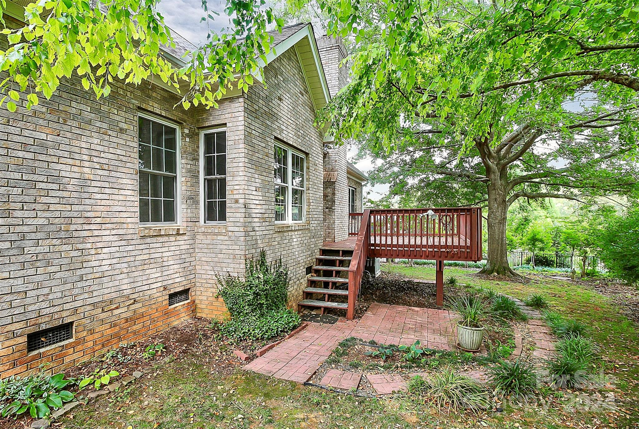 Creekside - Residential