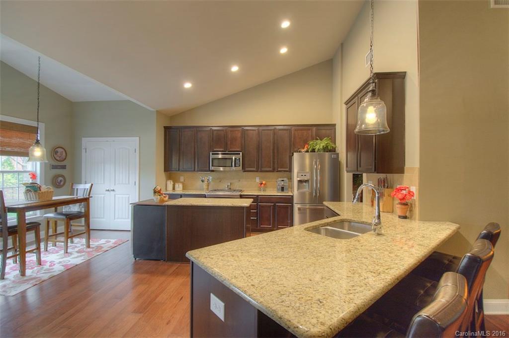 Olde Stonegate - Residential