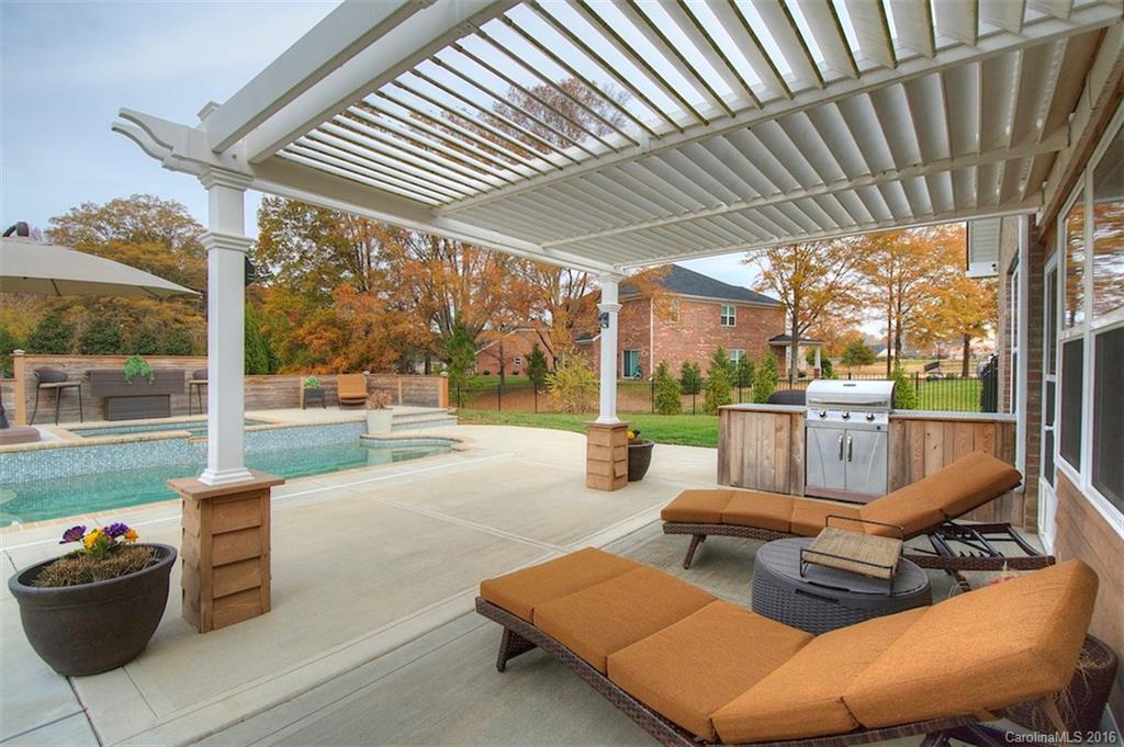 Olde Stonegate - Residential