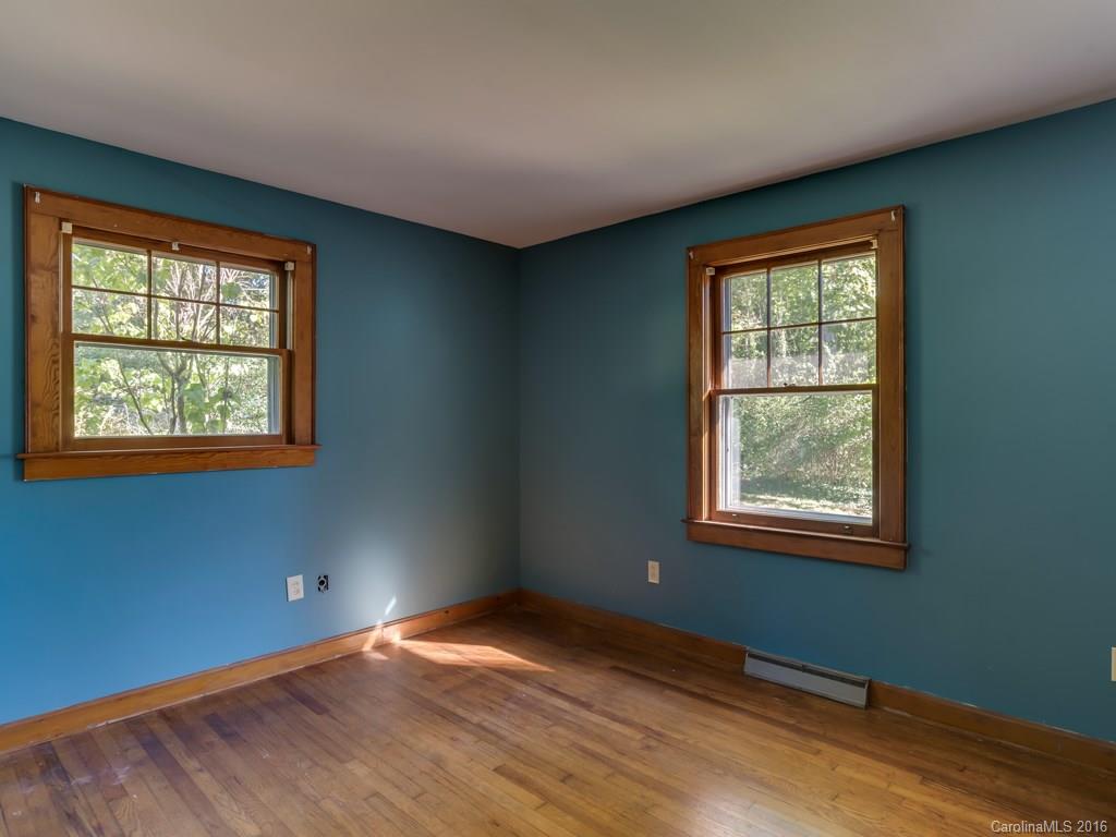 Royal Pines - Residential