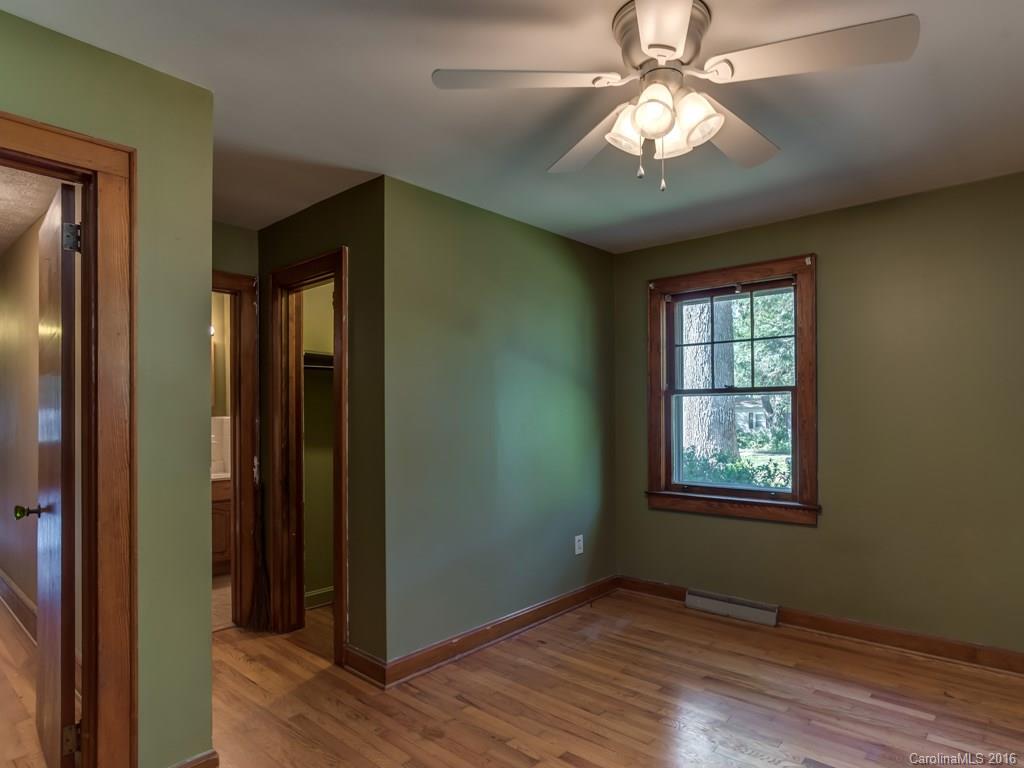 Royal Pines - Residential