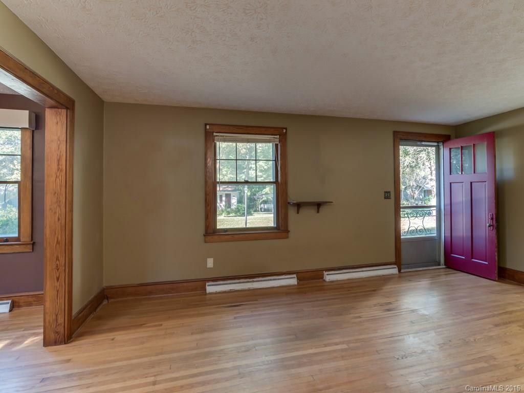 Royal Pines - Residential