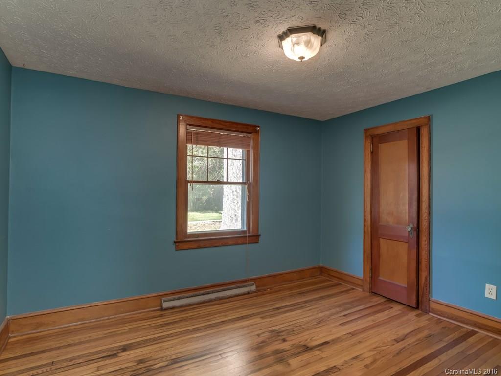 Royal Pines - Residential