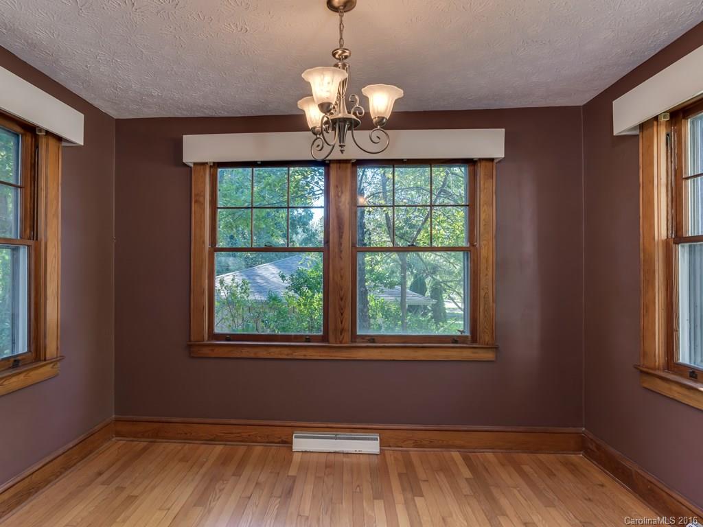 Royal Pines - Residential