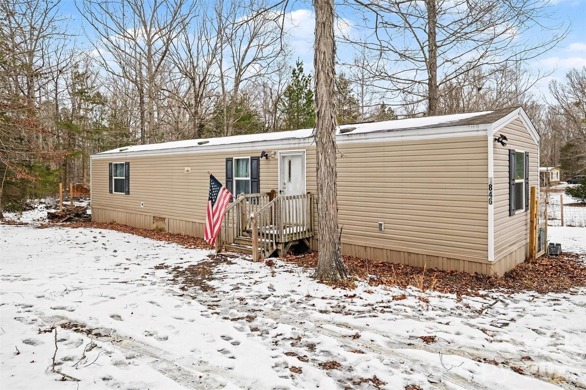 1846 Apple Blossom Road