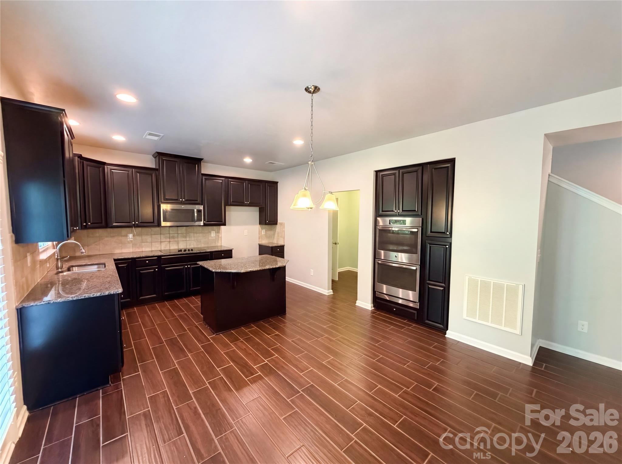 1303 Farm Branch Drive SW