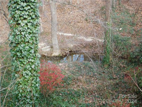 A home in Hendersonville