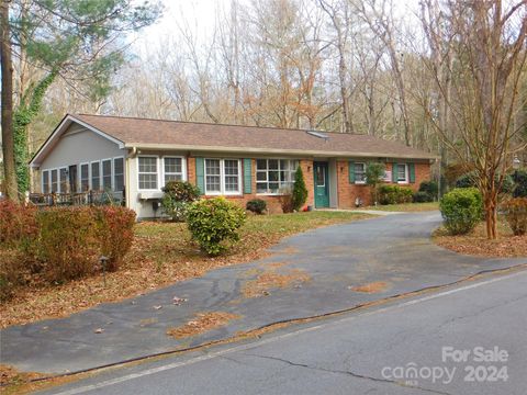 A home in Hendersonville