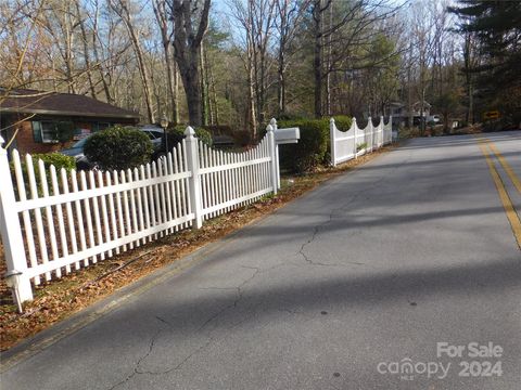 A home in Hendersonville