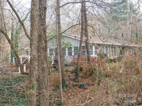 A home in Hendersonville