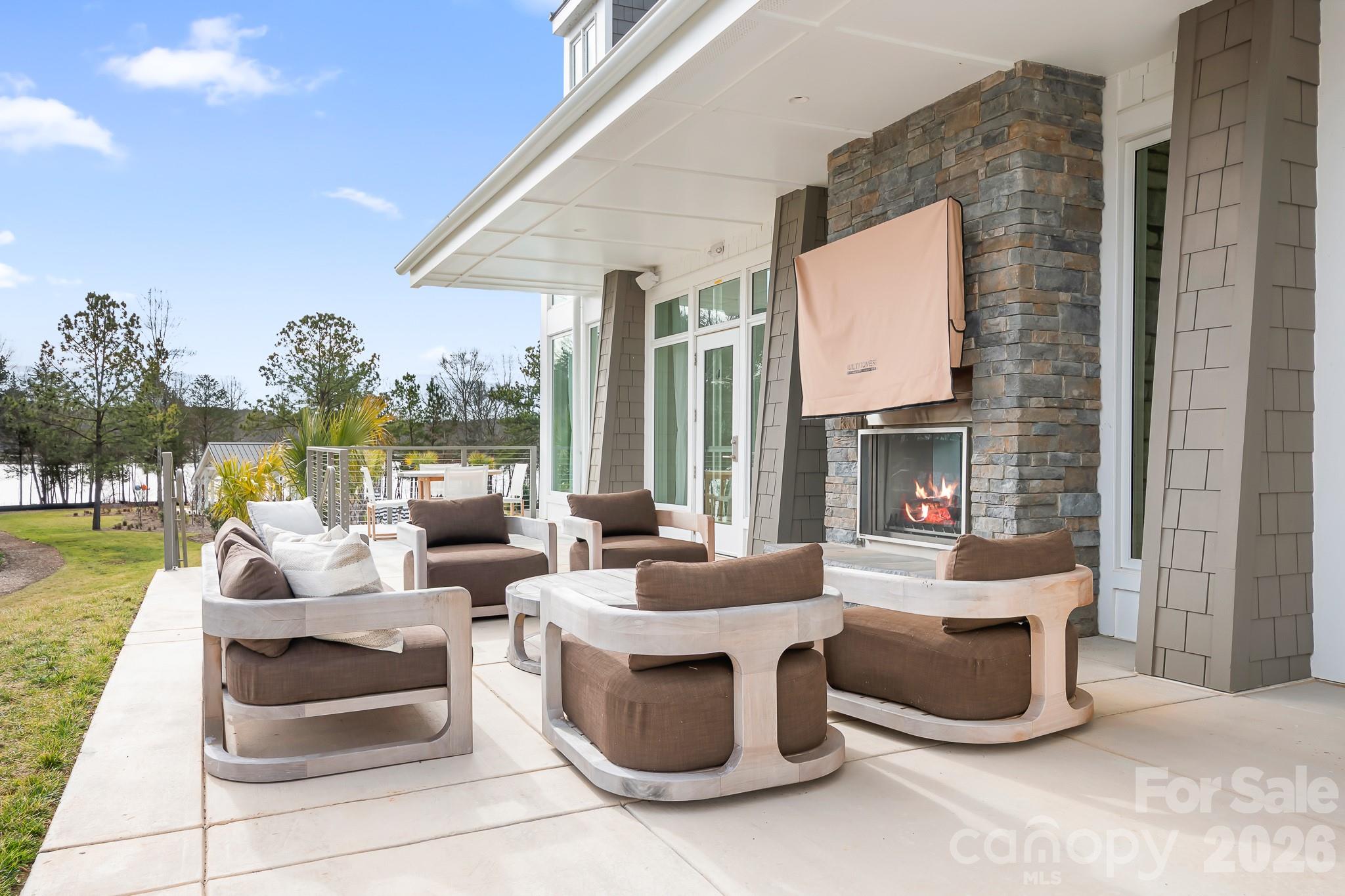 Lakeside Pointe - Residential