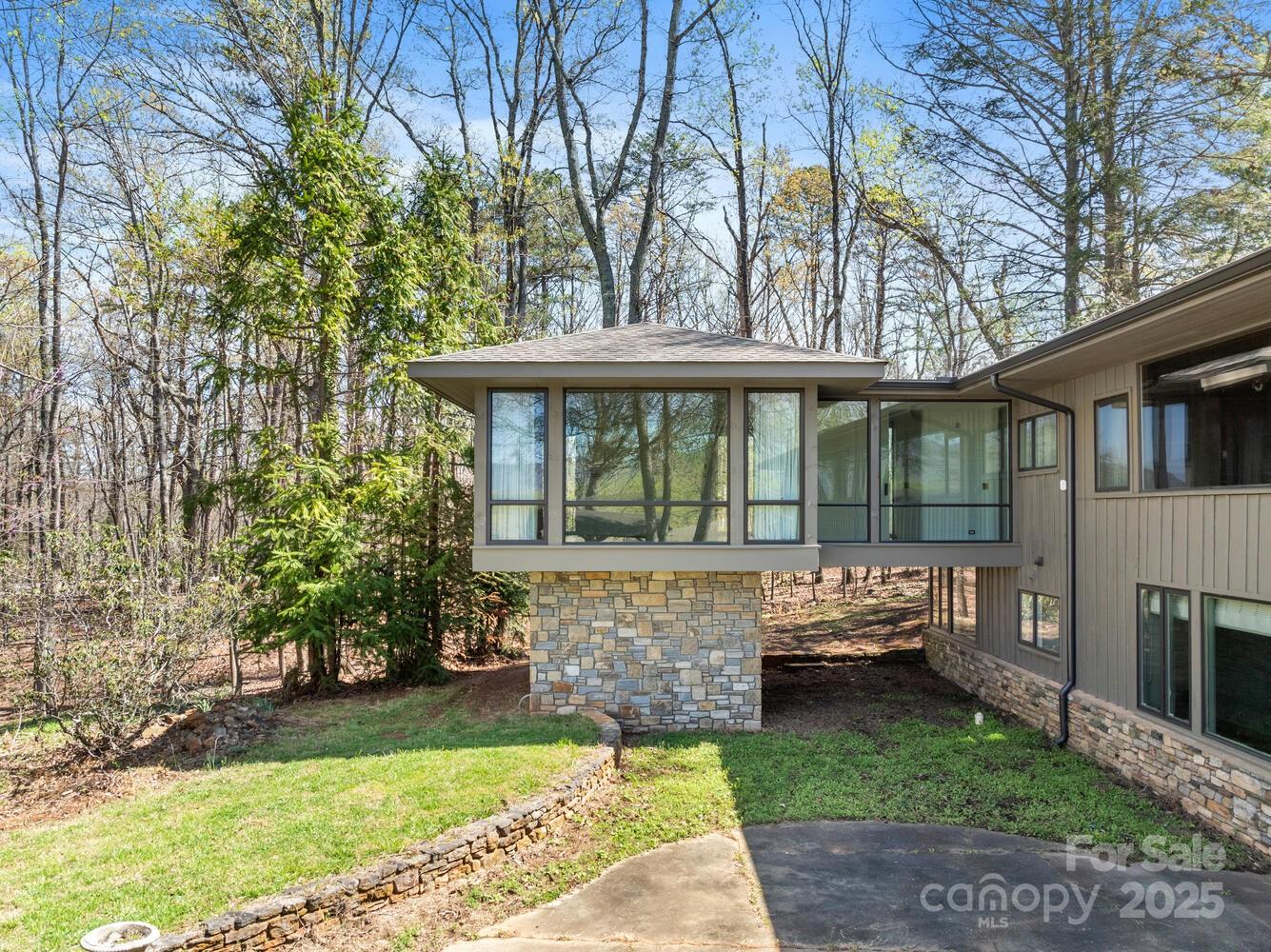 123 Fox Covert Lane