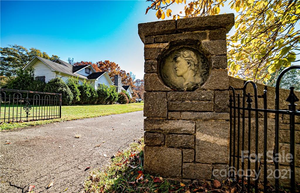 Fairview, North Carolina 28730, United States, ,Land,Active,75647