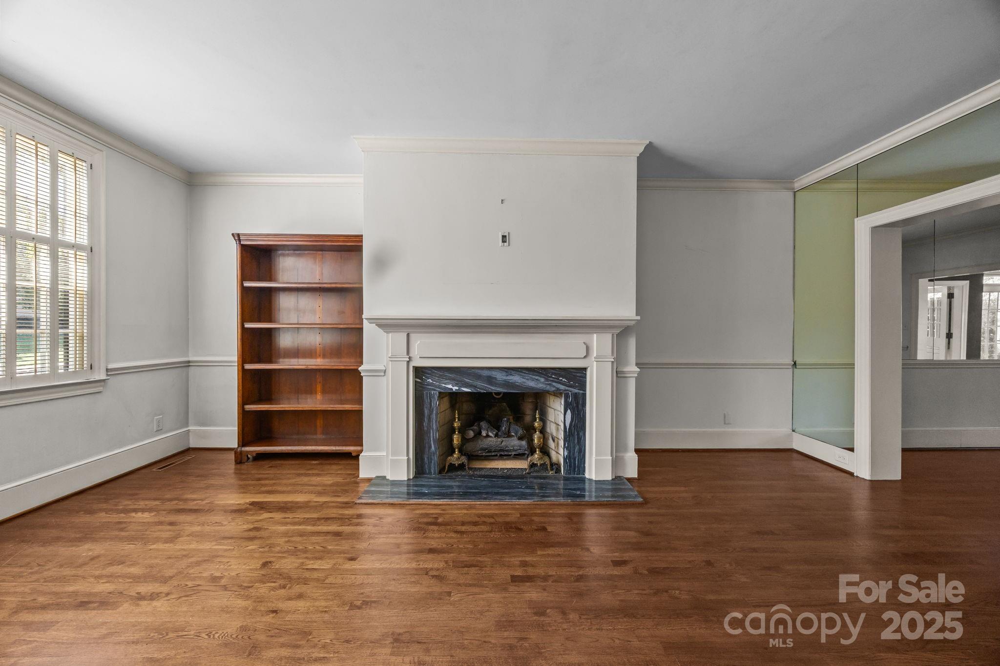 155 Perrin Place