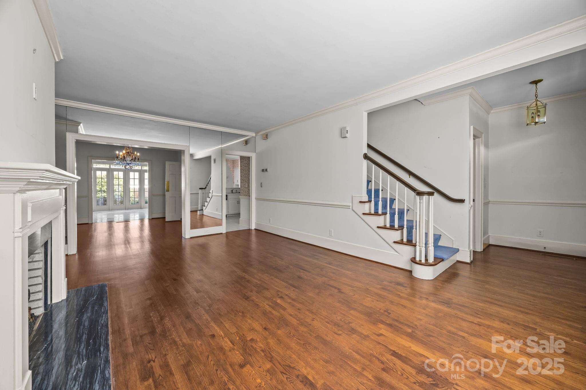 155 Perrin Place
