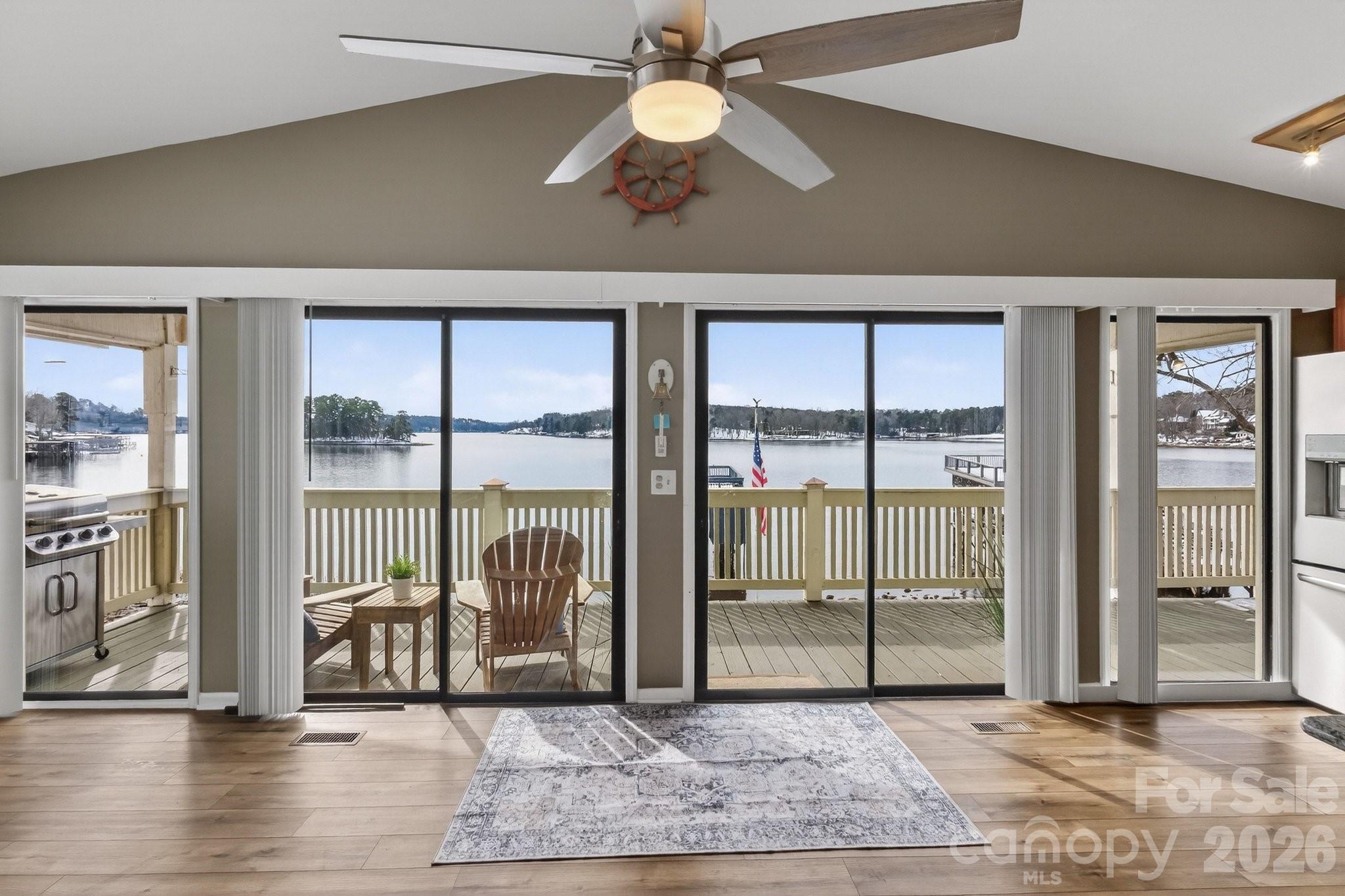 Dixie Shores - Residential