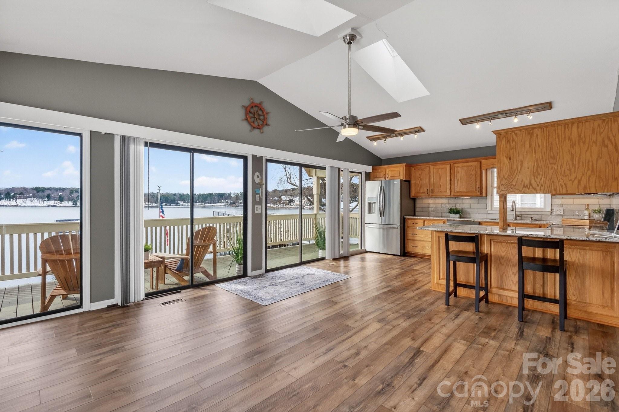 Dixie Shores - Residential