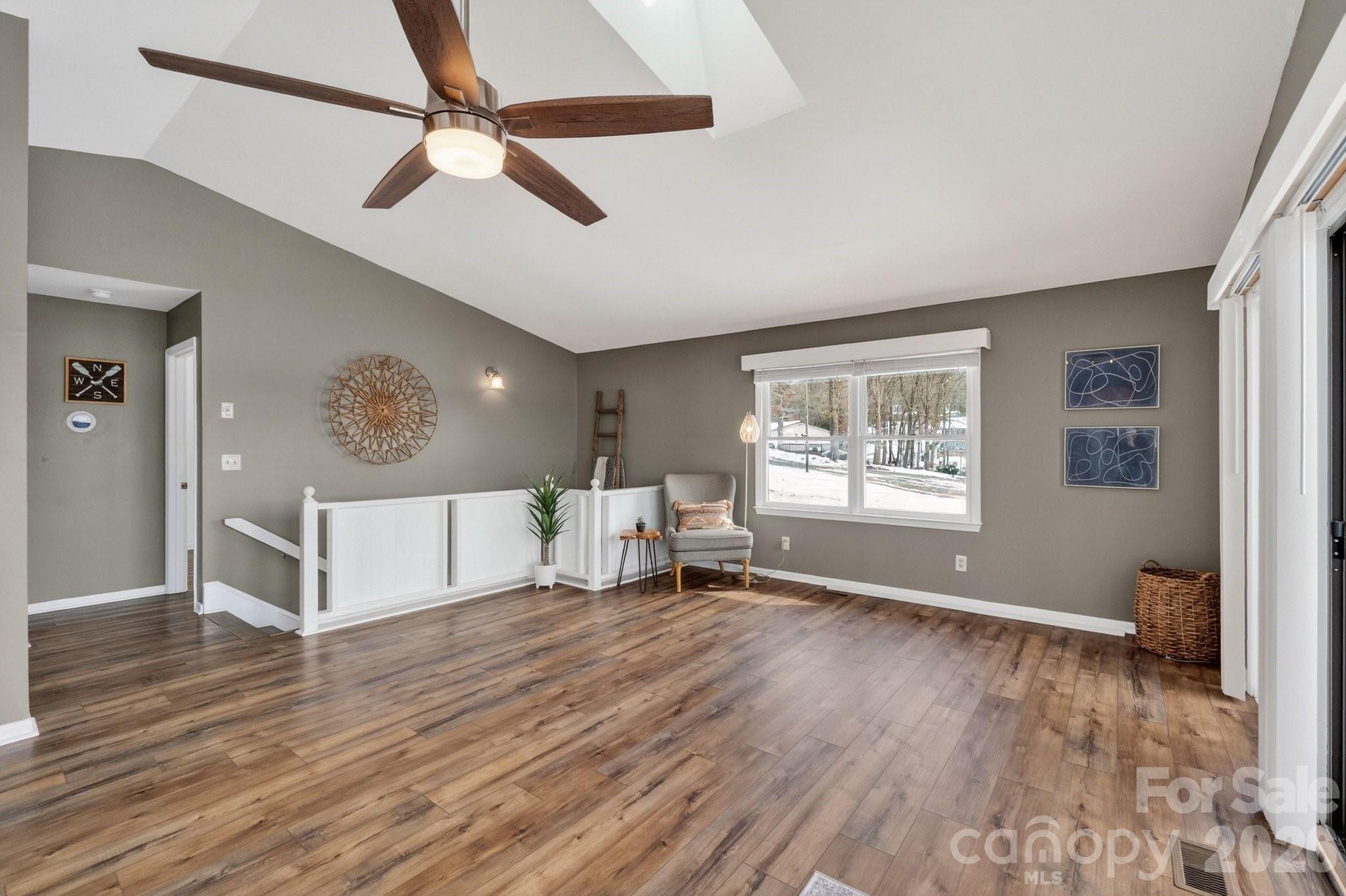 Dixie Shores - Residential