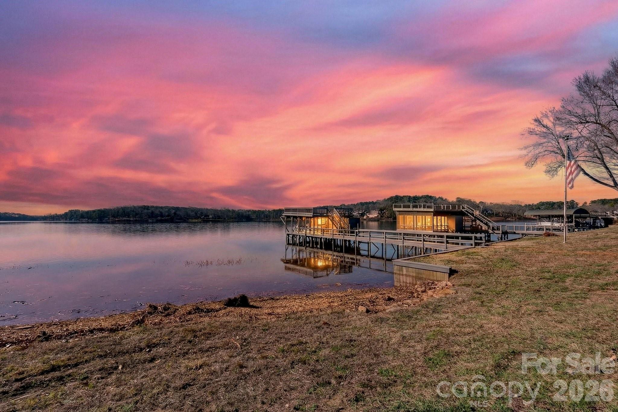 254 N Shoreline Drive