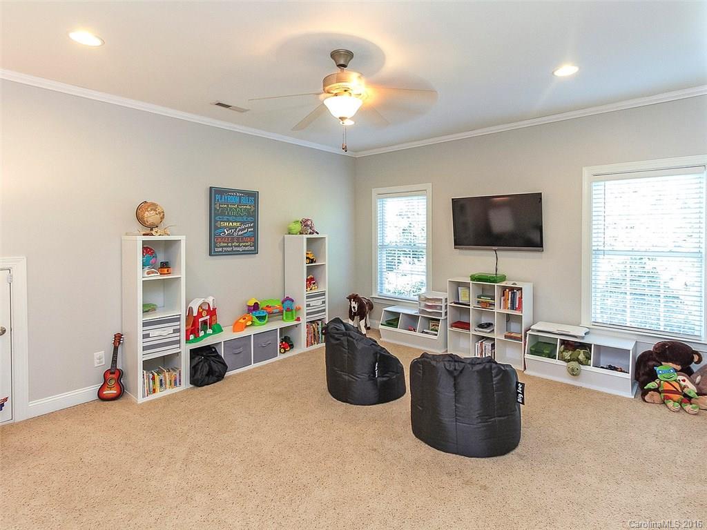 Mill Creek Falls - Residential