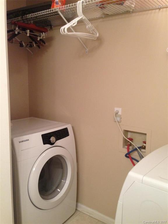 Tega Cay - Residential