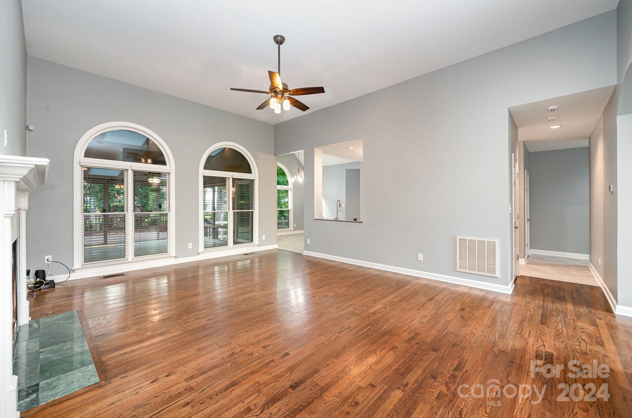 Hunters Gate - Residential