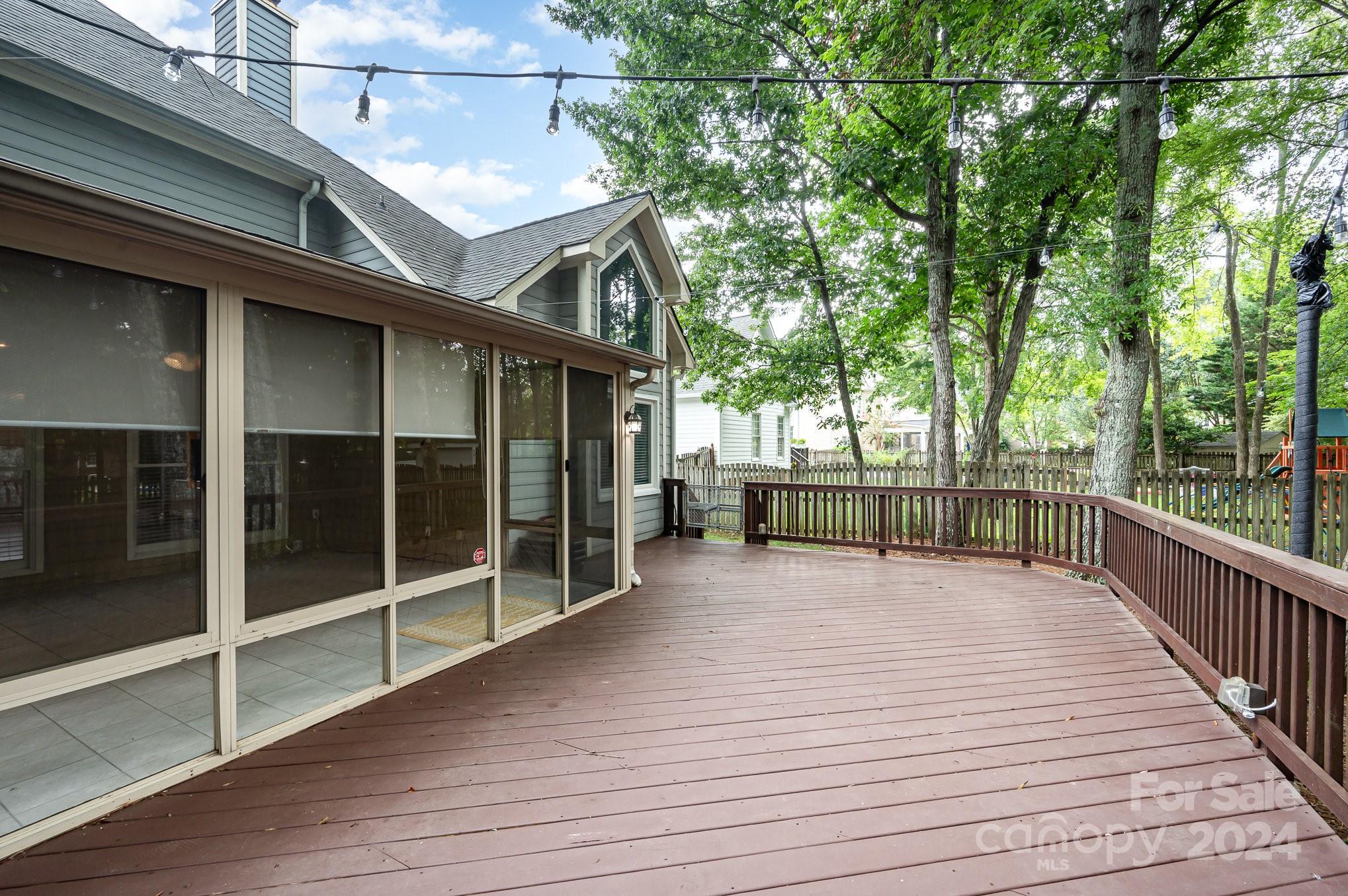 Hunters Gate - Residential