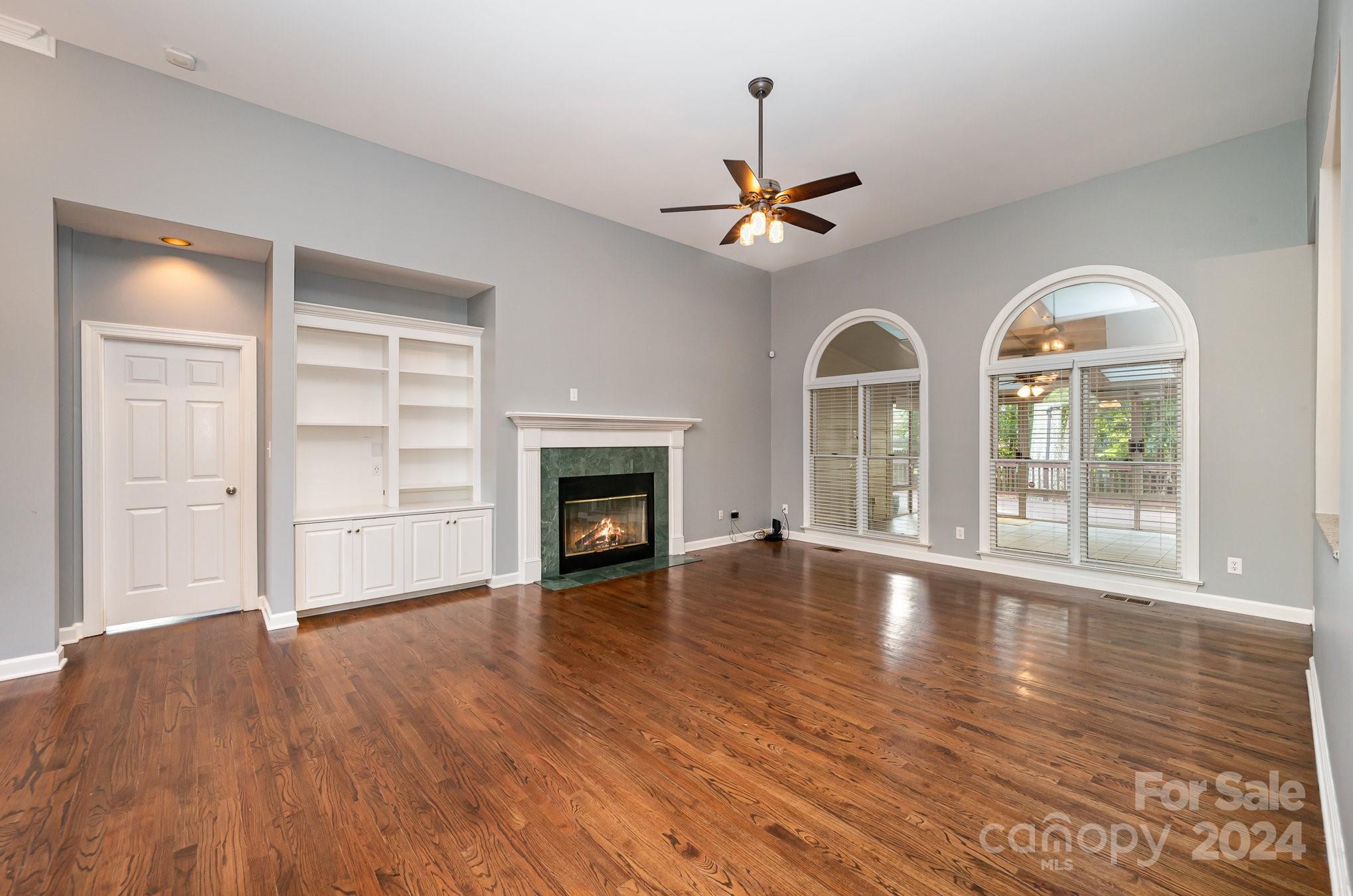 Hunters Gate - Residential