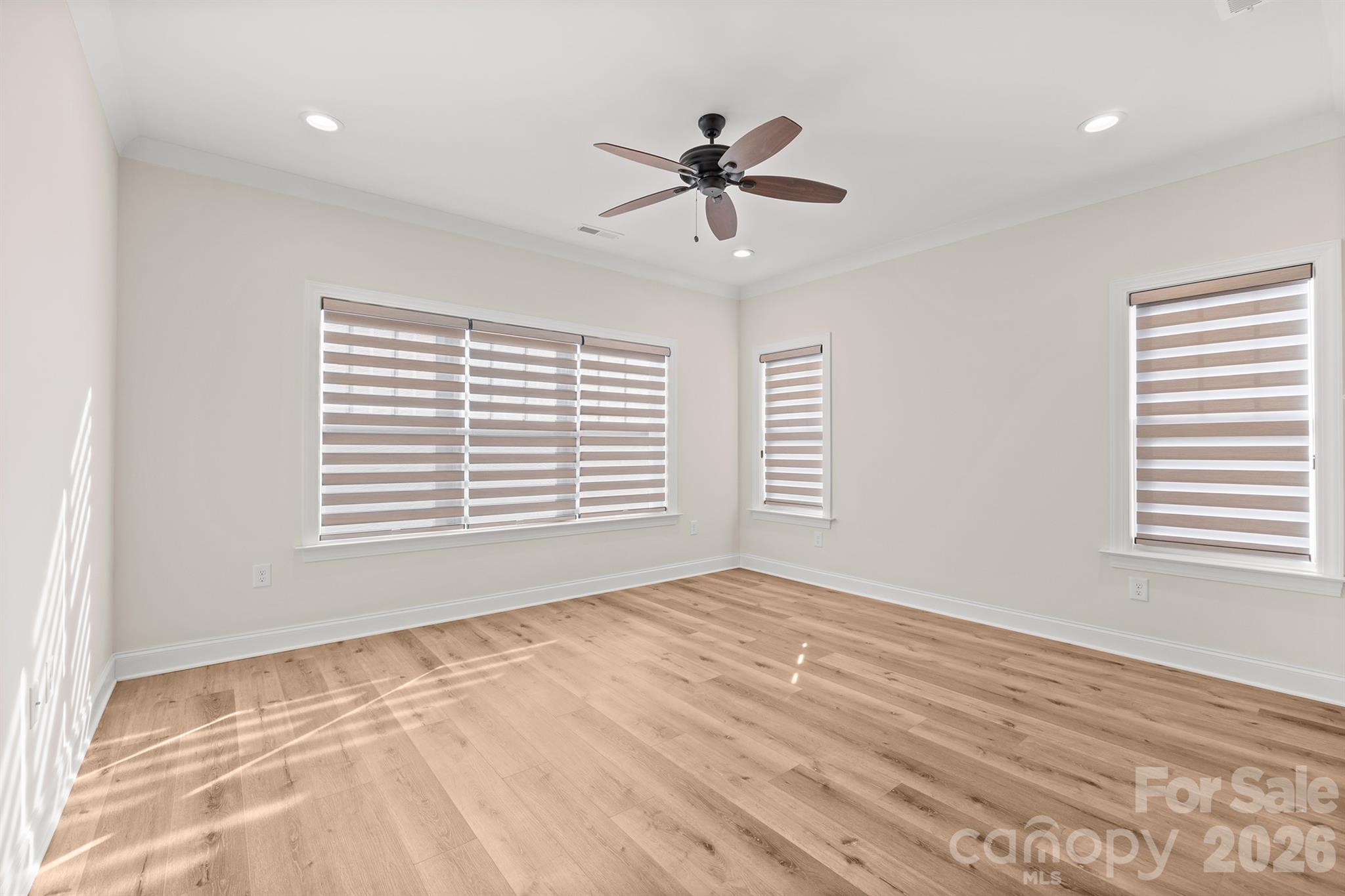 MAGNOLIA GLEN - Residential