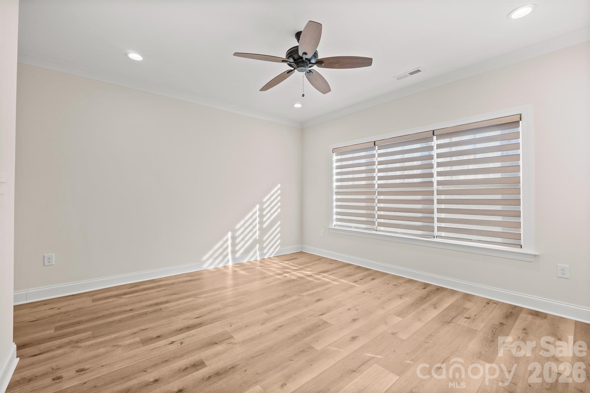 MAGNOLIA GLEN - Residential