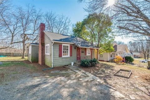 A home in Hickory