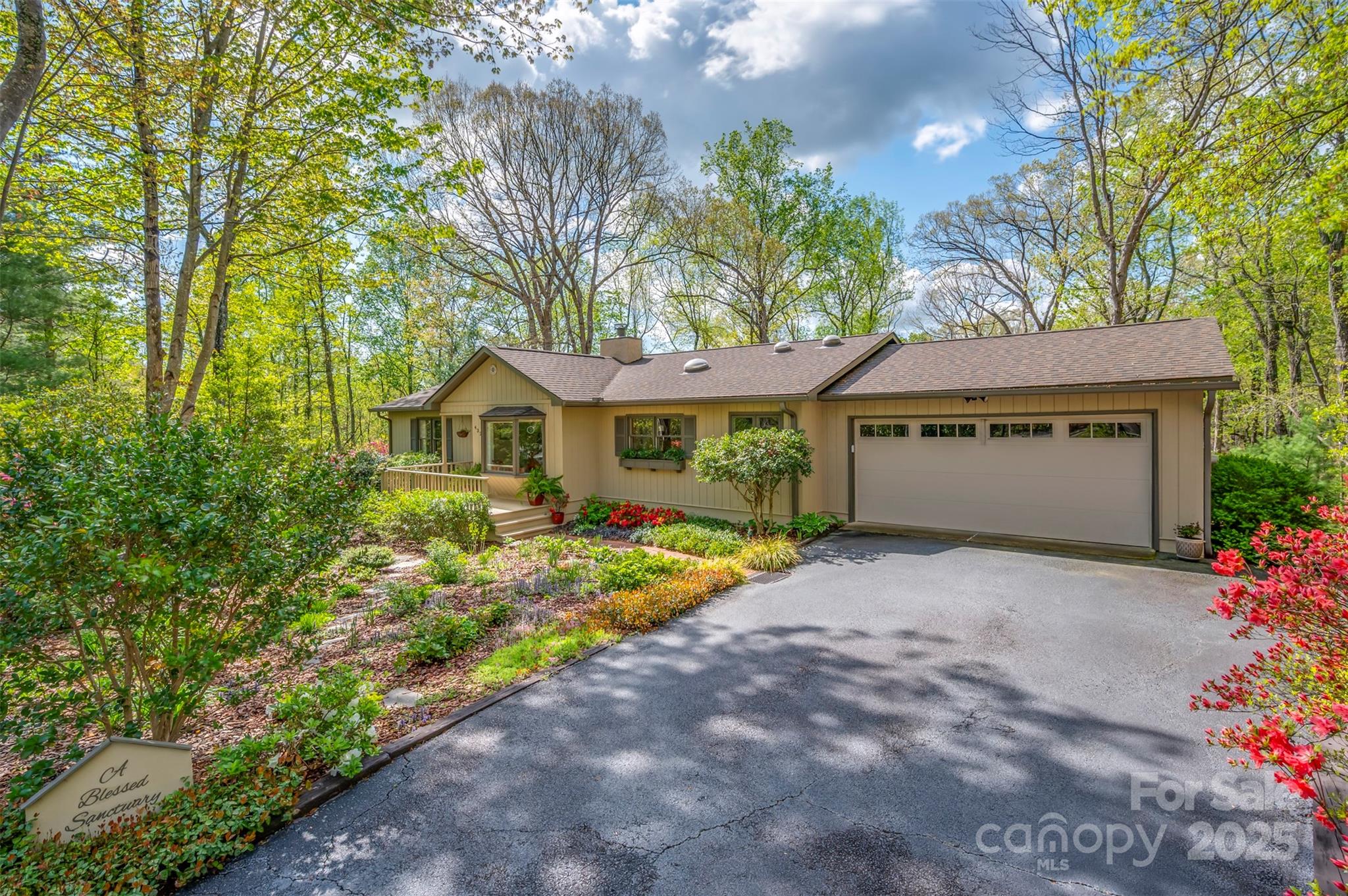 432 Dogwood Trail