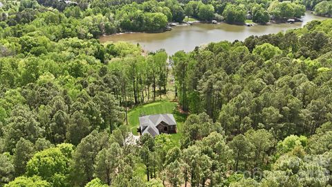 8810 Windygap Road Charlotte NC 28278