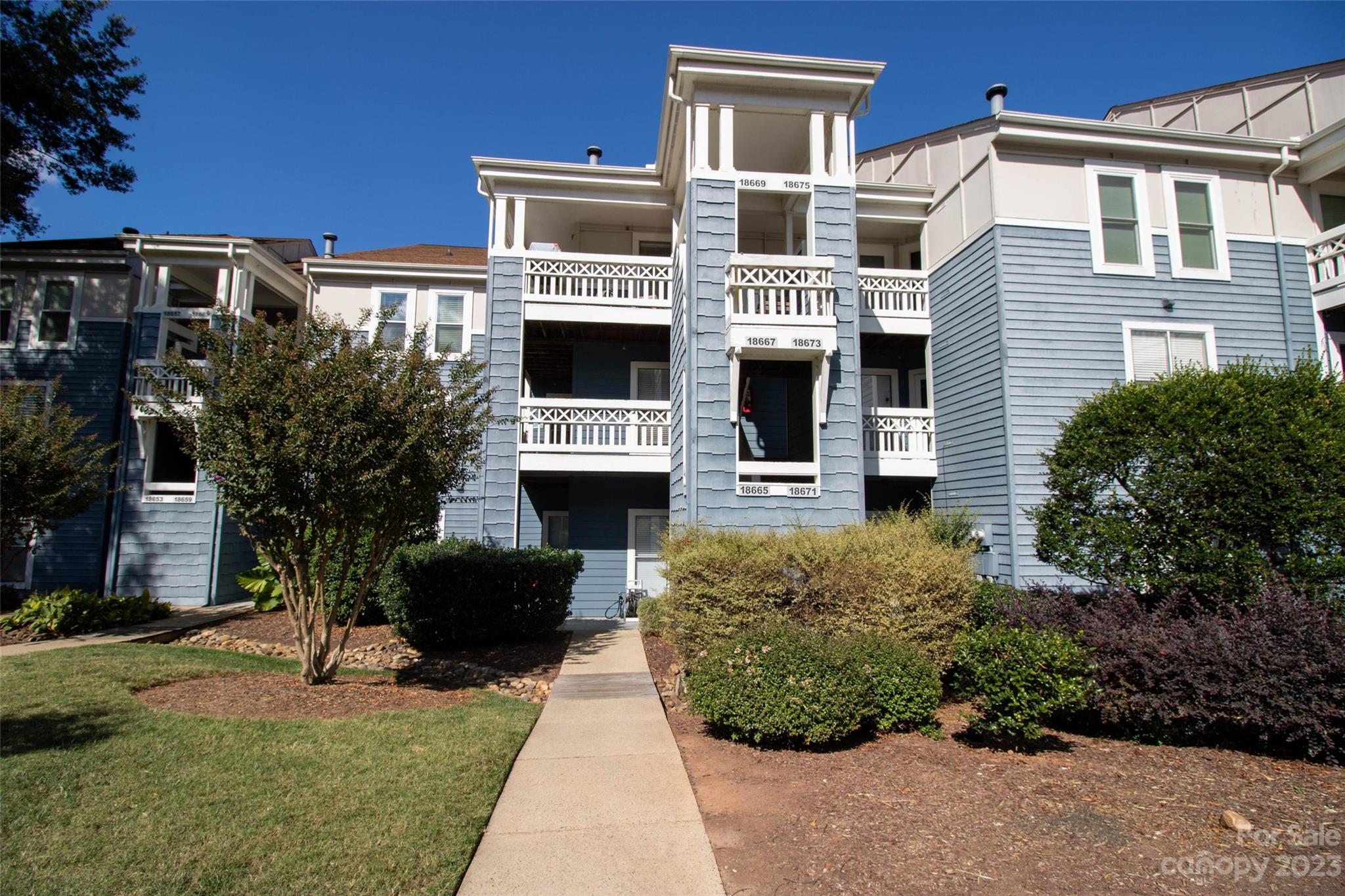 Vineyard Point - Residential