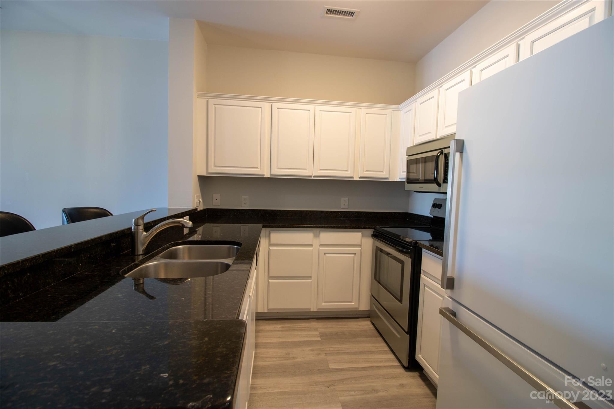 Vineyard Point - Residential