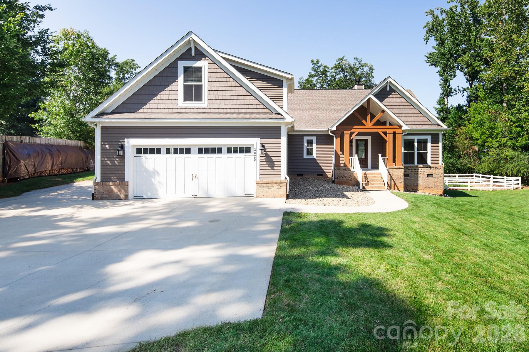 3825 Chevlot Hills Road