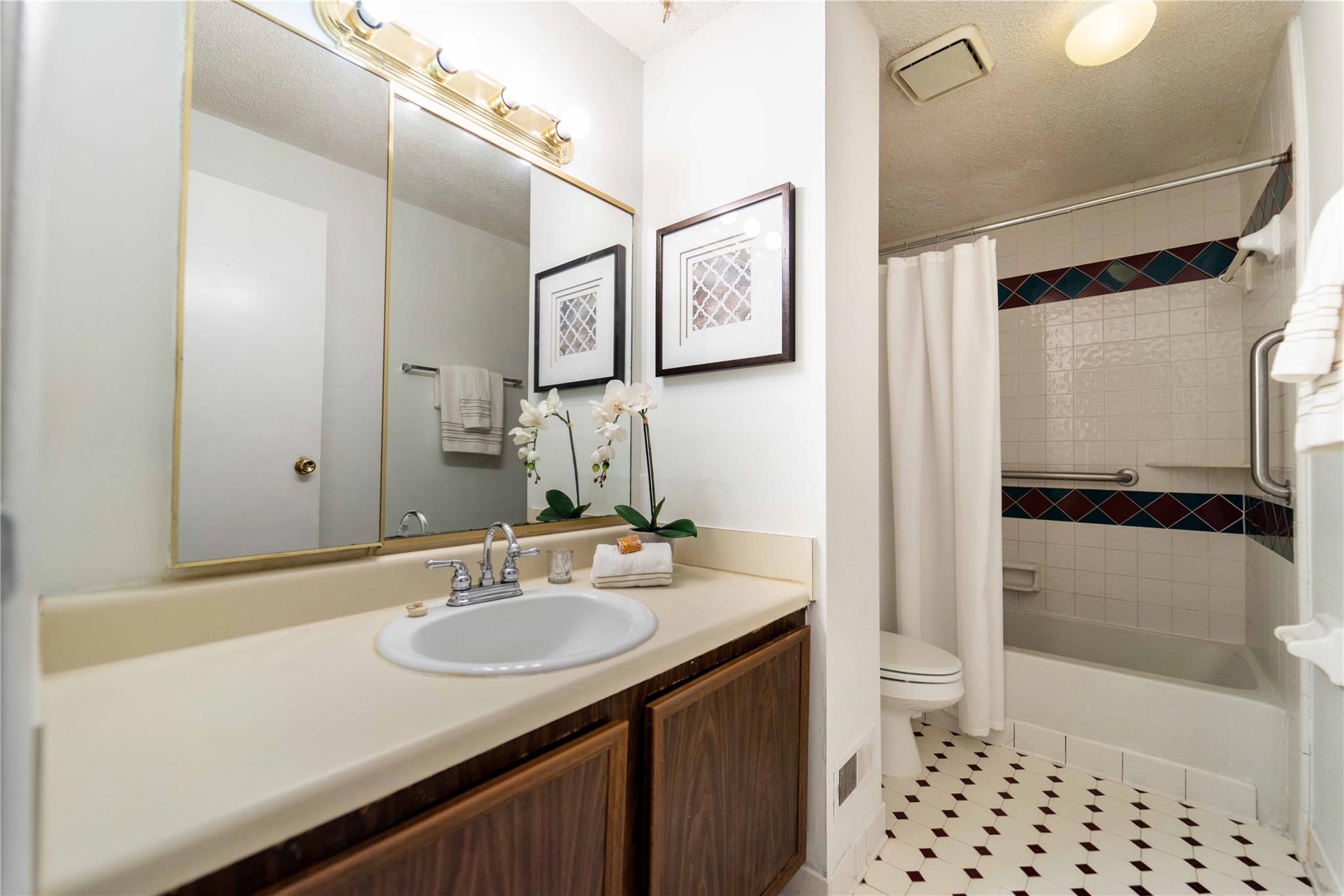 Carrie Hills - Residential