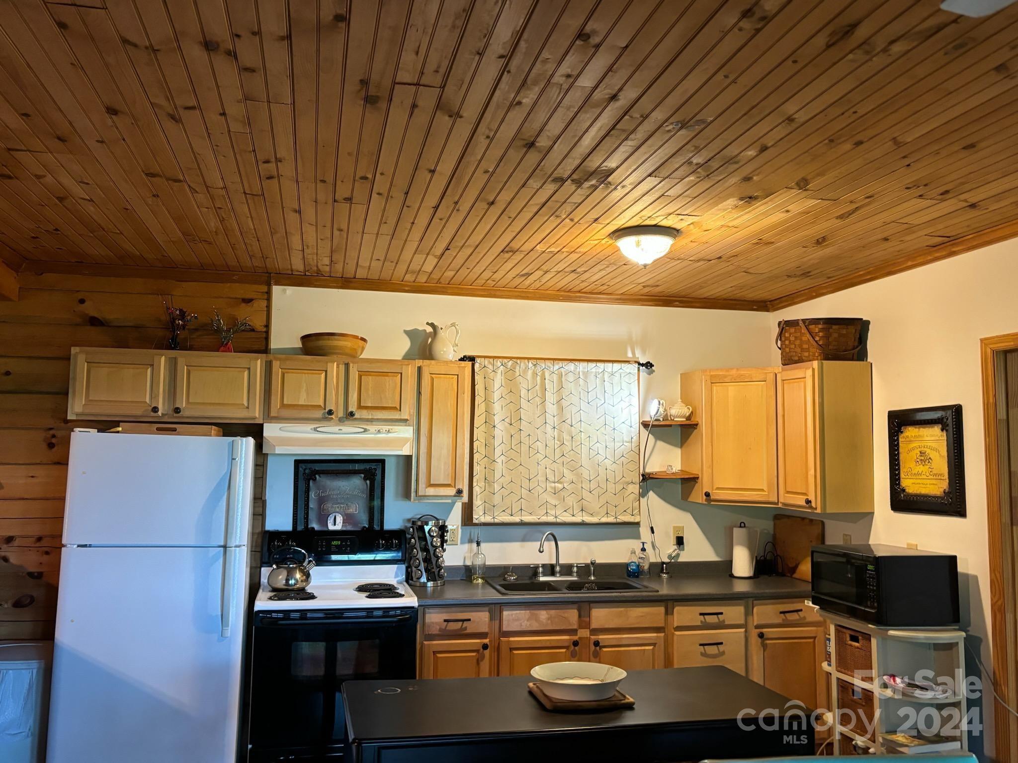 Whispering Pines - Residential