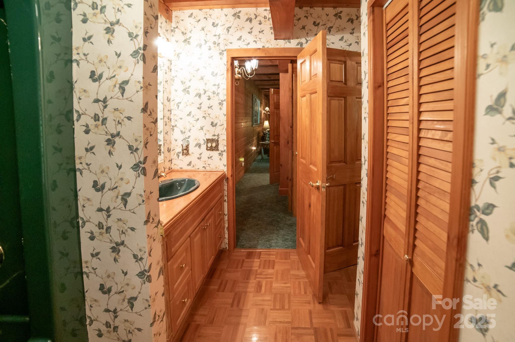 Lenoir, North Carolina 28645, United States, 3 Bedrooms Bedrooms, ,3 BathroomsBathrooms,Residential,Active,152786