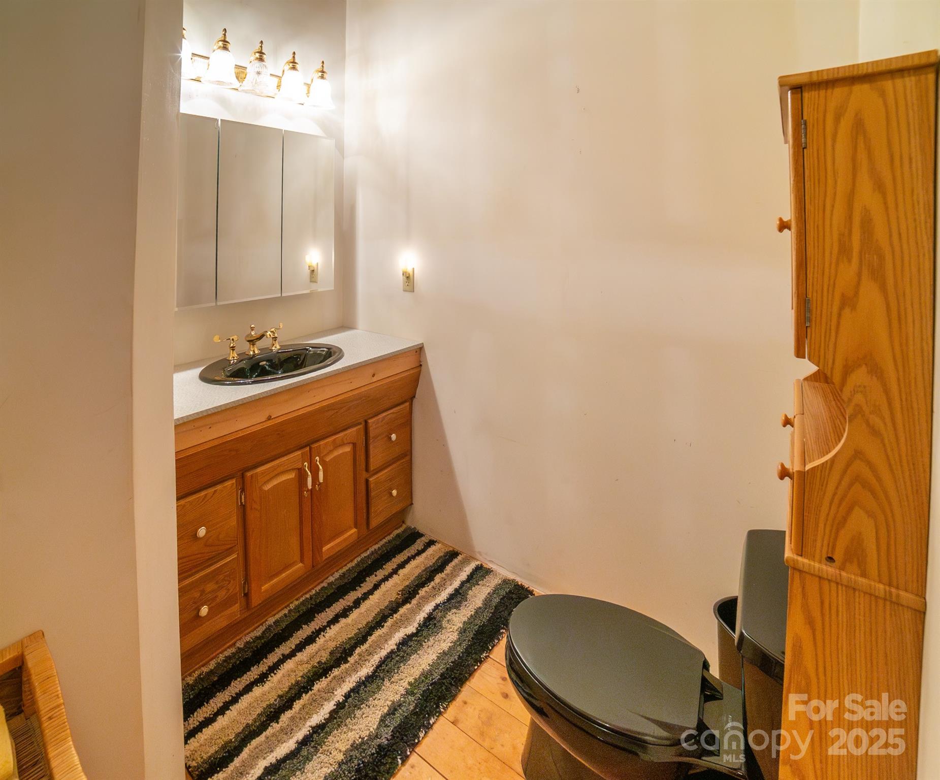 Lenoir, North Carolina 28645, United States, 3 Bedrooms Bedrooms, ,3 BathroomsBathrooms,Residential,Active,152786