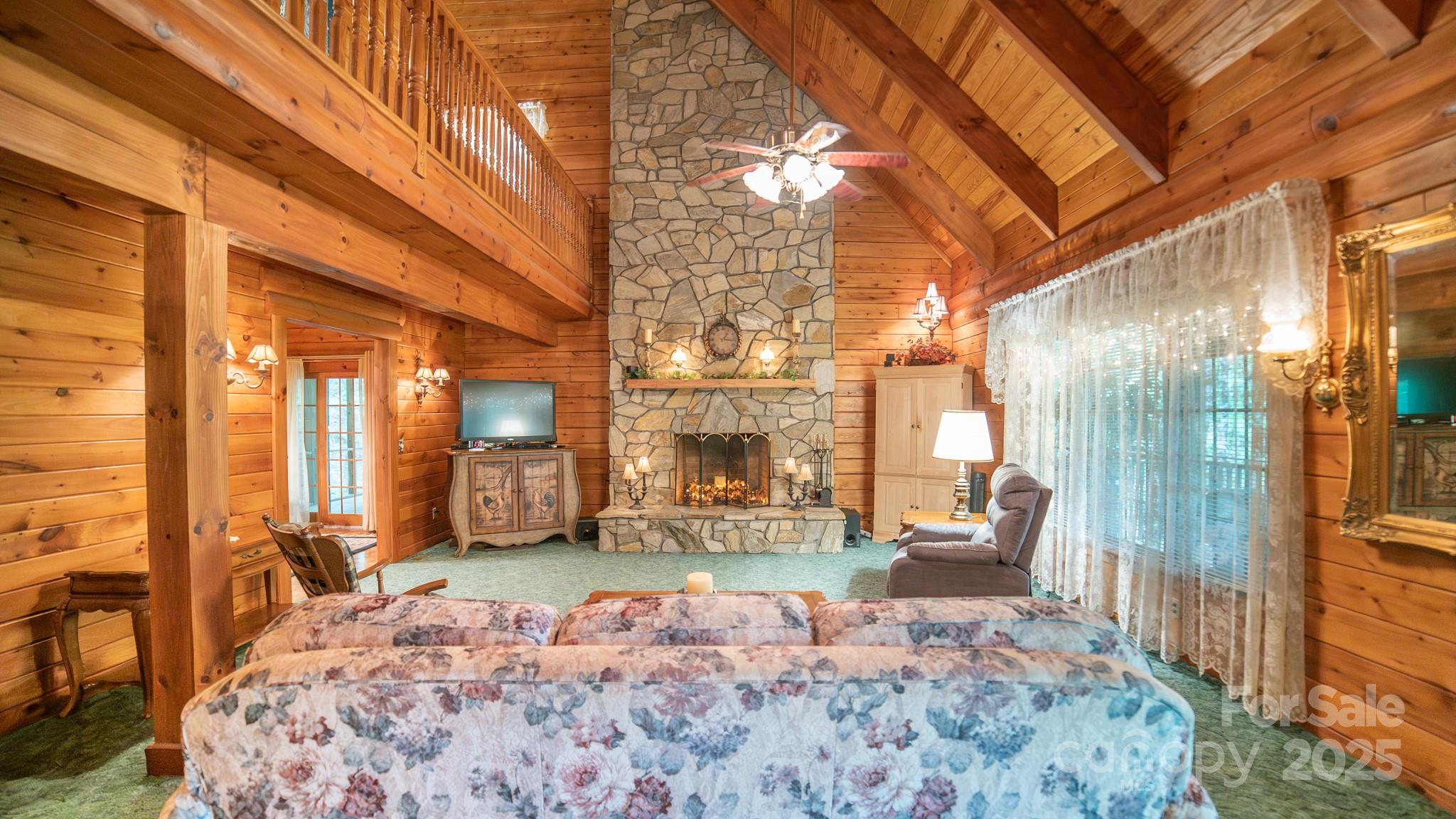 Lenoir, North Carolina 28645, United States, 3 Bedrooms Bedrooms, ,3 BathroomsBathrooms,Residential,Active,152786