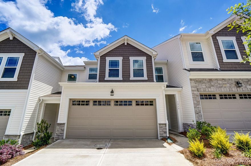 Illustrious townhomes located in the heart of bustling Steele Creek. Close proximity to Dining, Shopping, Walking trails, McDowell Nature Preserve and Lake Wylie! Just a few miles off of I-485 and no more than half hours drive from Charlotte's most coveted hotspots!