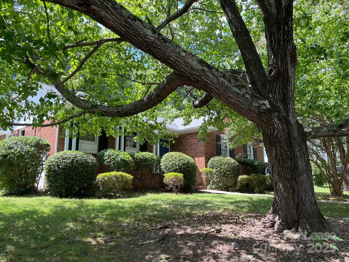 6734 Knollgate Drive