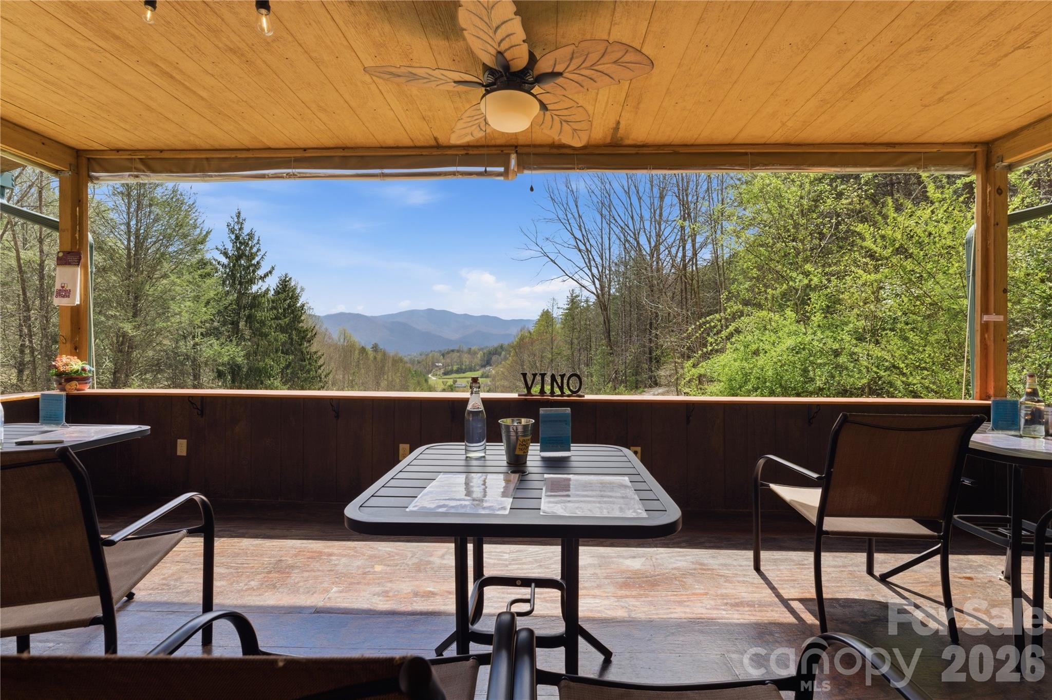 405 Johnathan Walk Road