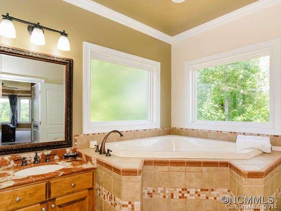 Brook View Estates - Residential