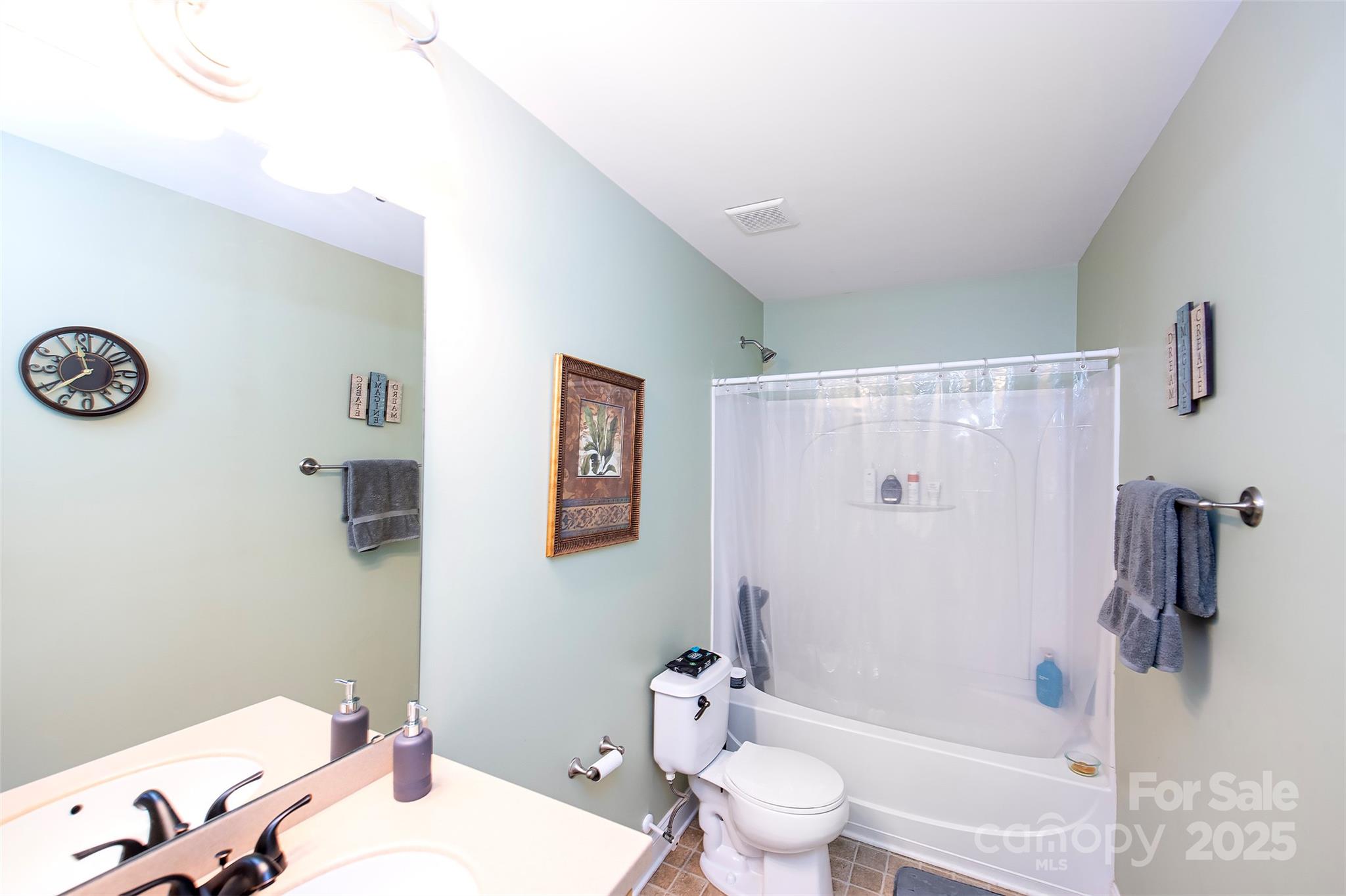 English Trails - Residential