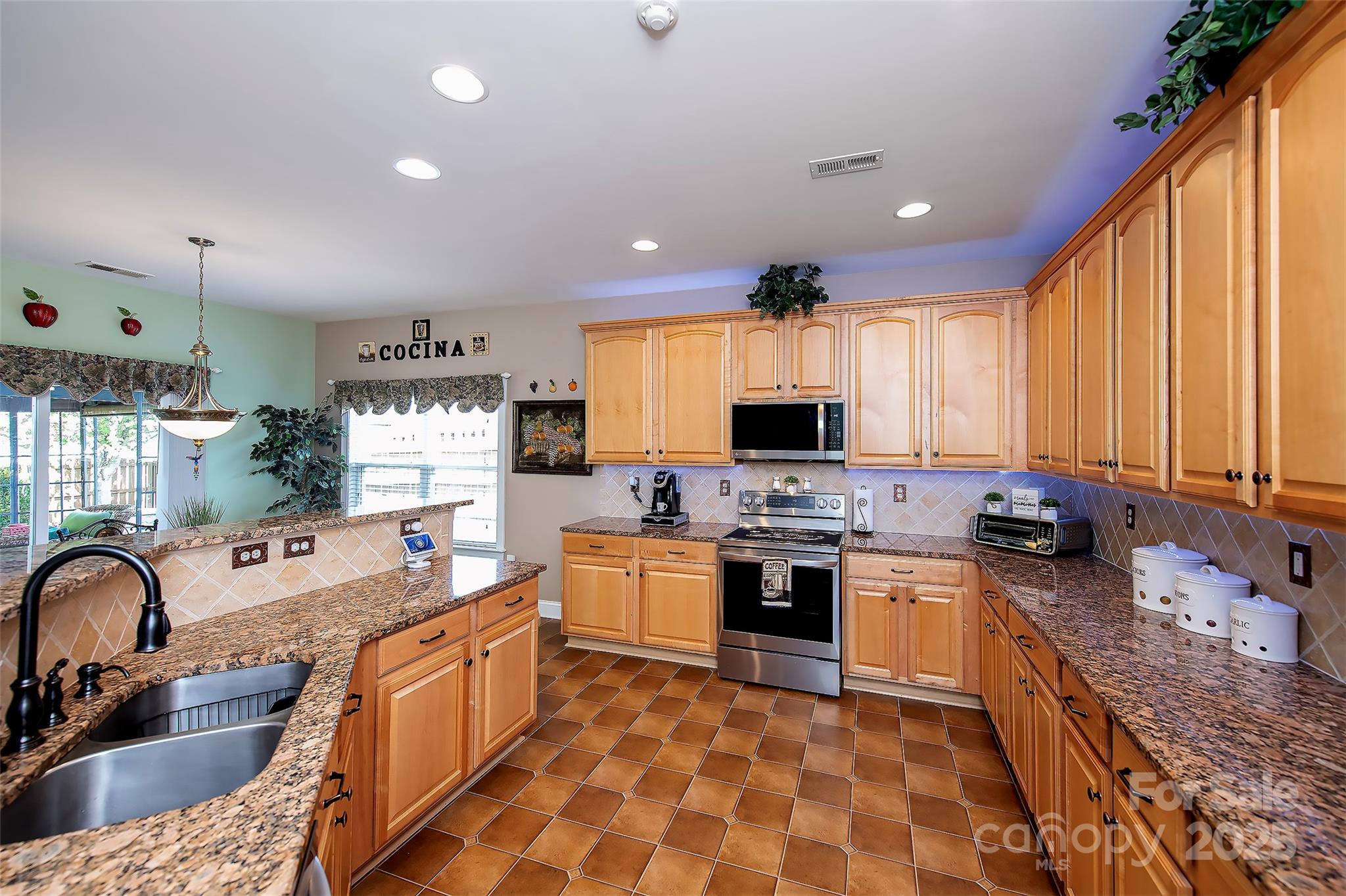 English Trails - Residential