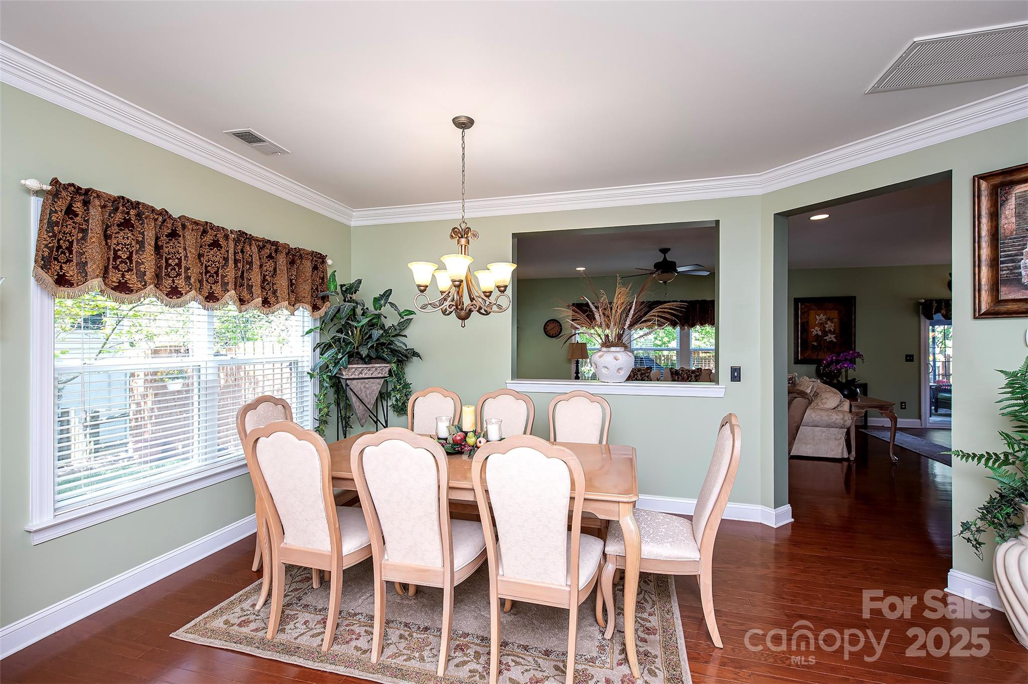 English Trails - Residential